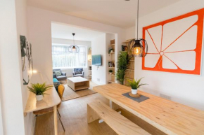 Stunning Stay - Fast Wi-Fi - Garden - Walk to Town